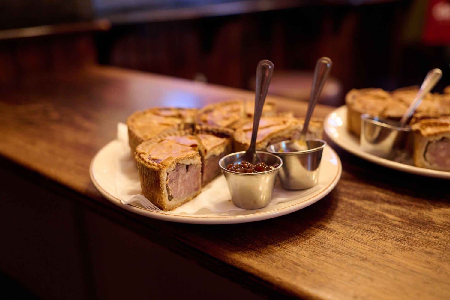 Лондон: исторические пабы, британский эль и классические блюда