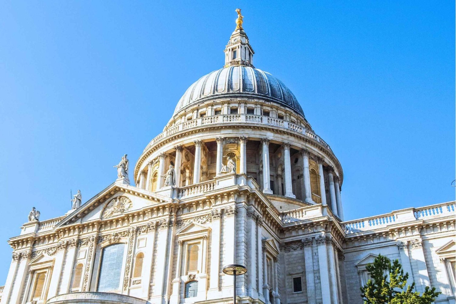 Londen: Hop-On Hop-Off Bus met rondvaart en toegang tot St. Paul's