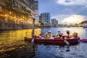 Lontoo: Hot Tub Boat opastettu historiallinen Docklands -risteily