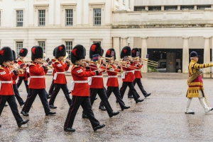 Londres: Visita al Palacio de Kensington, cambio de guardia y té por la tarde