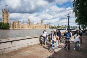 Londra: Tour in bicicletta dei monumenti e dei segreti con pub e arte di strada