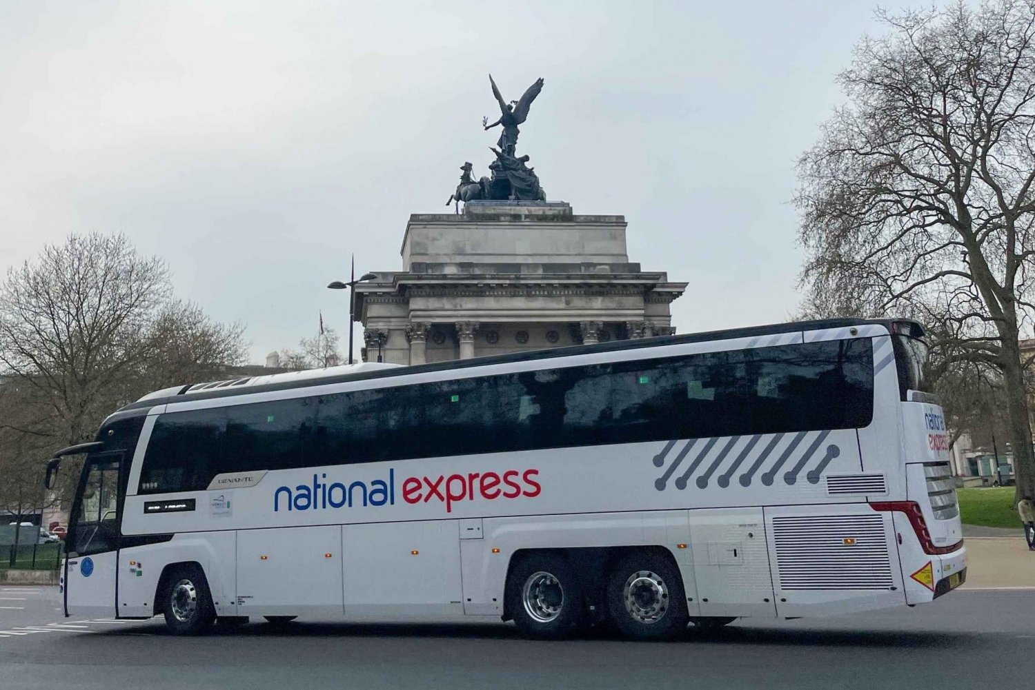 Londen: Luton Luchthaven naar/van Centraal Londen Bus Transfer