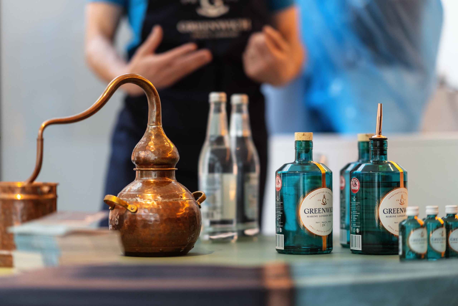 London: Make Your Own Gin Workshop with Take-home Bottle