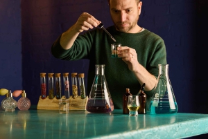 London: Make Your Own Gin Workshop with Take-home Bottle