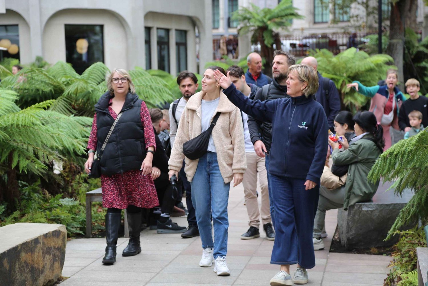 London: Natural History Museum Express Tour & Audio App