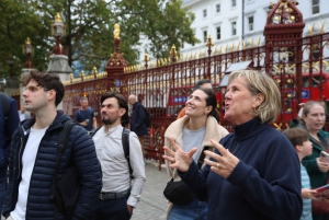 London: Natural History Museum Express Tour & Audio App