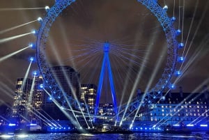ロンドン：2025年大晦日 - ドリンク付き花火リバークルーズ