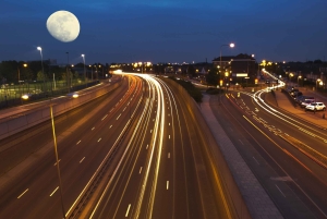 London: One-Way Private Transfer to Luton Airport (LTN)