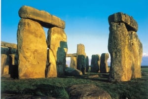 London Open-Top Bus Tour and Stonehenge Visit