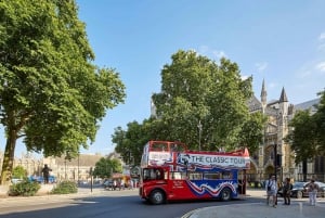 London: Guidet tur i en veteranbuss med åpent tak