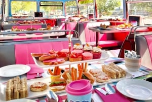 Лондон: автобусный тур послеобеденного чая «Свинка Пеппа» с аудиогидом