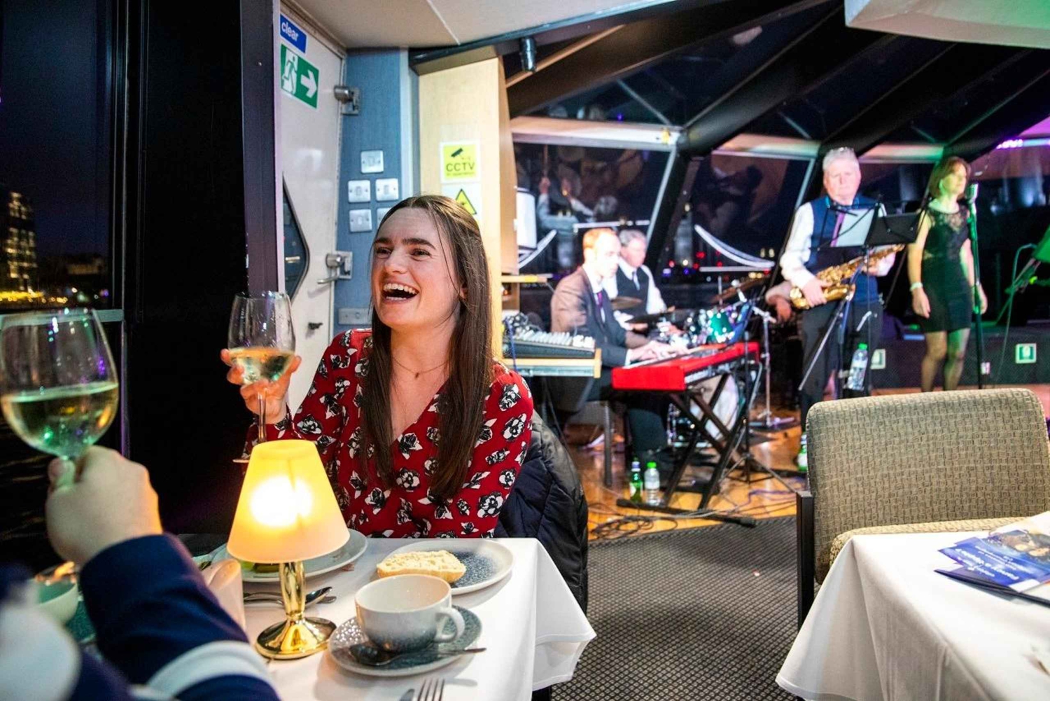 London: Middagskryssning på Themsen med livejazz