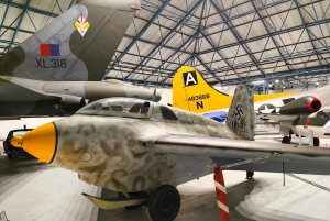 London Royal Air Force (RAF) Aircraft Museum mit dem Auto