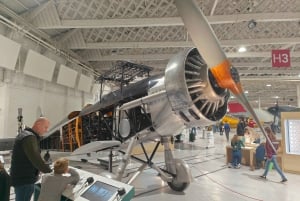 London Royal Air Force (RAF) Aircraft Museum mit dem Auto