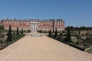 Londres : Visite guidée du Royal Hampton Court avec Afternoon Tea