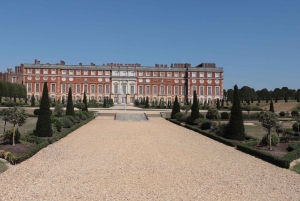 Лондон: экскурсия по Королевскому Хэмптон-Корту с послеобеденным чаем