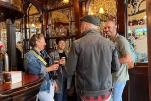 Londres : Visite guidée des pubs historiques royaux