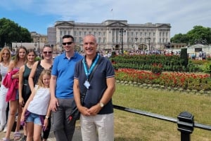 Londres: Tour a pie de la realeza y audioguía del Palacio de Buckingham