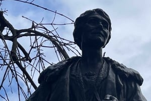 London; Royalty and Democracy