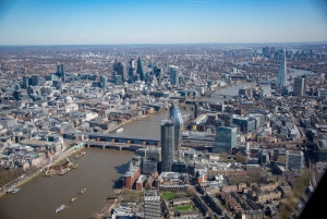 London Sightseeing Flight for 2 with Champagne 35 minutes