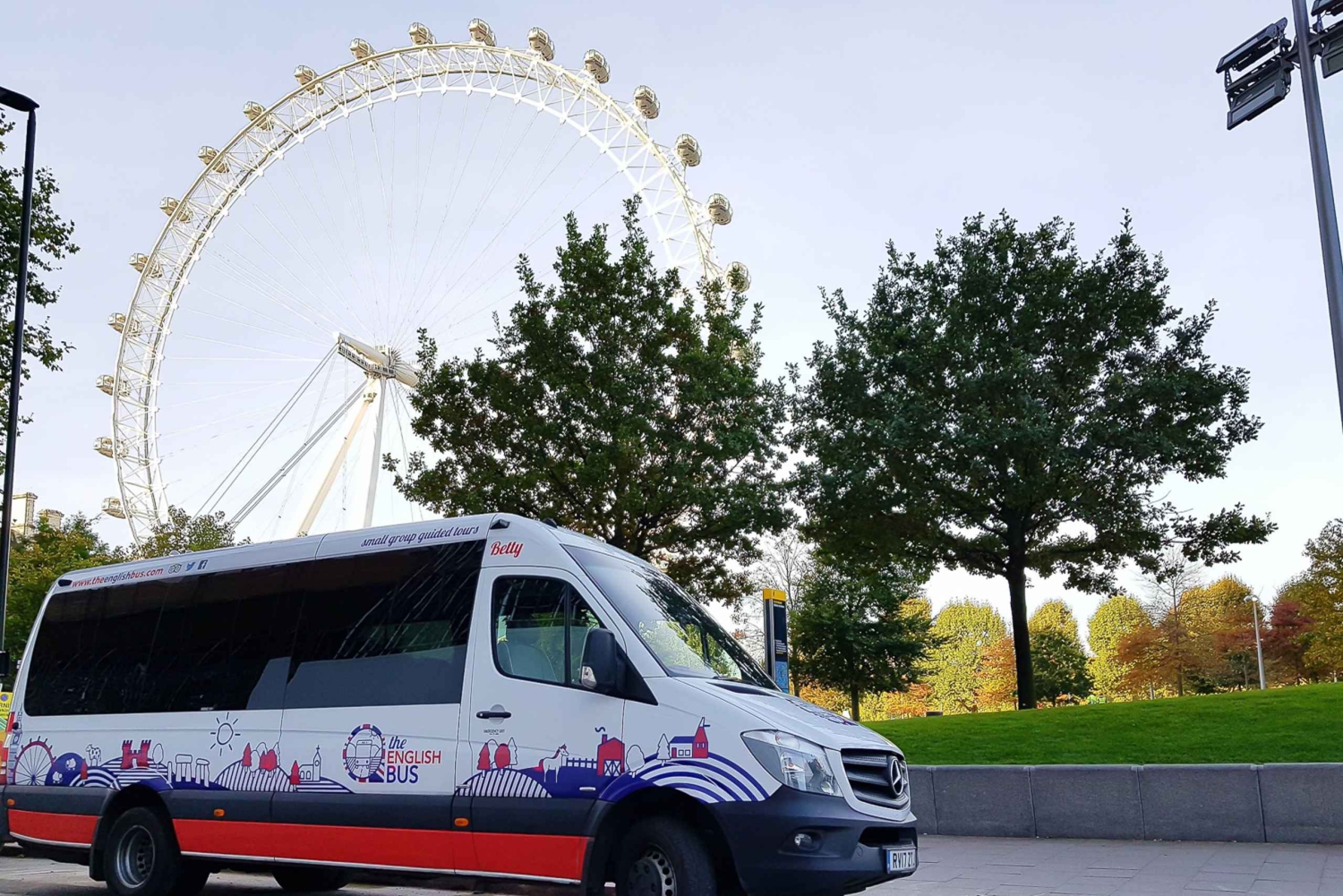 London: Tur i liten grupp till Stonehenge och Bath & hemlig plats