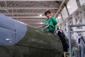 Londra: esperienza nella cabina di pilotaggio dello Spitfire