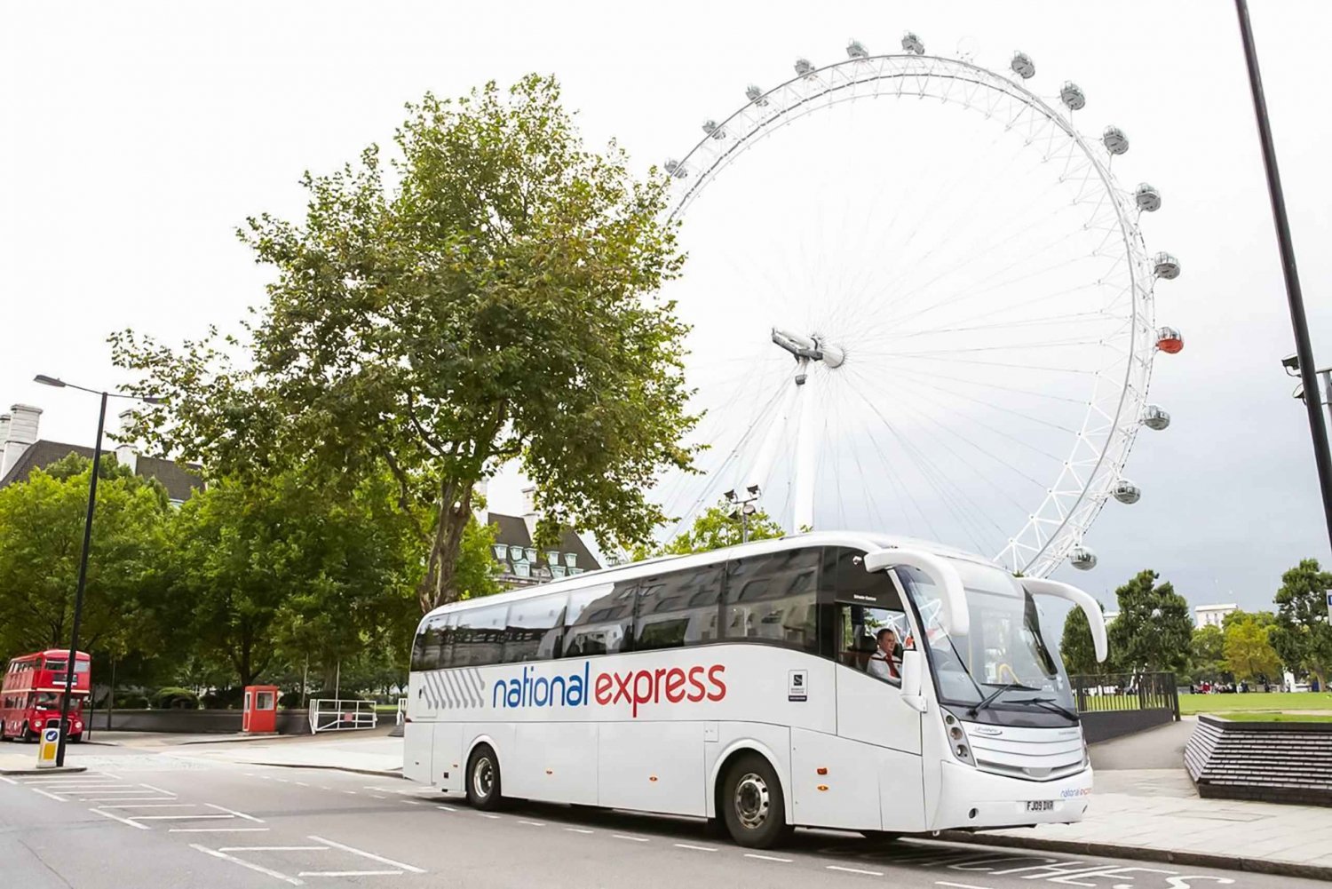 London: Stansted Airport from/to Central London Bus Transfer