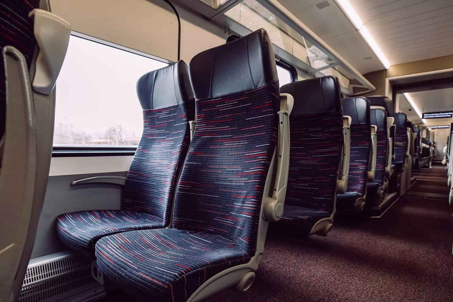 Londra: trasferimento aeroportuale Stansted Express da/per Stratford