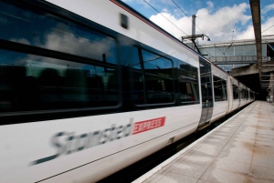 London: Stansted Express flyplasstransport til/fra Stratford
