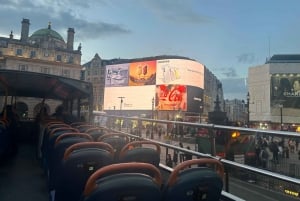 ロンドン：テイラー・スウィフト 歌唱バスツアー