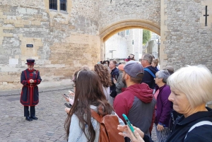 Londres: visita guiada con acceso anticipado a la Torre de Londres y al Puente de la Torre