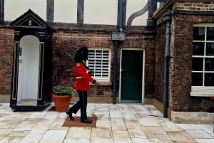 Londyn: Tower of London i Tower Bridge - wycieczka z wcześniejszym wstępem