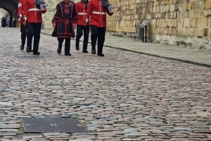 Londyn: Tower of London i Tower Bridge - wycieczka z wcześniejszym wstępem