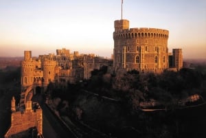 Lontoo: Windsorin linnan vierailun kanssa.