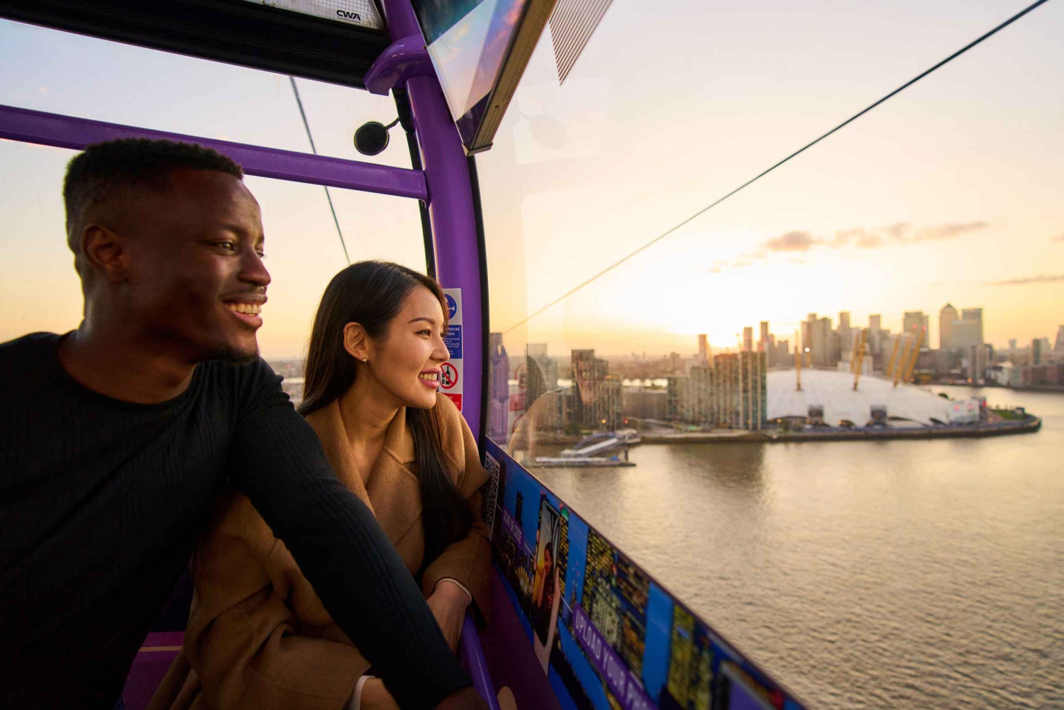 ロンドン：Uber ボート往復リバーチケット + IFS クラウド ケーブルカー