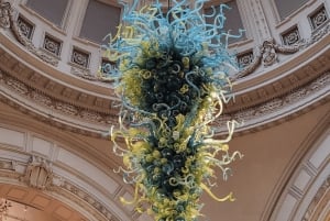 London: Victoria and Albert Private Tour with Expert Guide