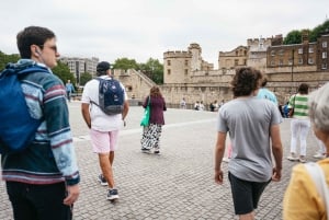 London: VIP Tower-åpningsseremoni, kronjuveler og cruise