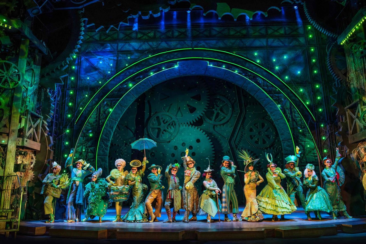London: Wicked the Musical Show Ticket and Dinner