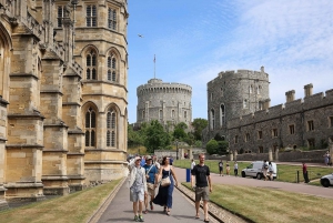 London: Windsor Castle and Stonehenge with 2-Course Lunch