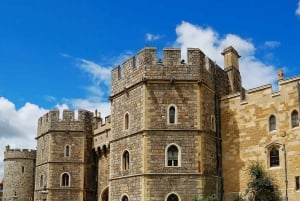 London: Windsor, Stonehenge & Bath with 14th-Century Pub