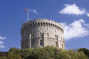 London: Windsor, Stonehenge & Bath with 14th-Century Pub