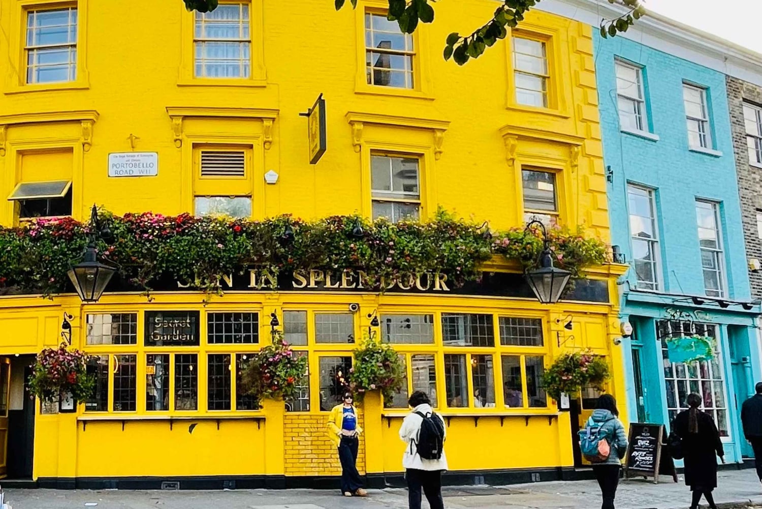 Notting Hill Walk Celebrities and Film Locations- London