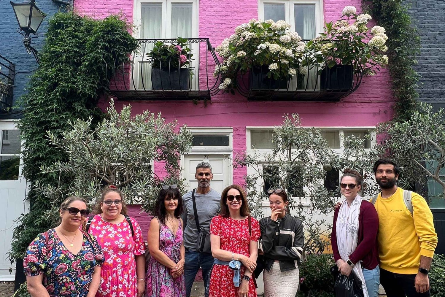 Notting Hill Walk Celebrities and Film Locations- London
