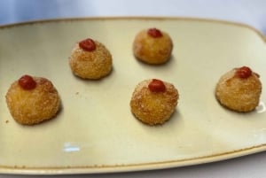 Sylwestrowe fajerwerki w County Hall przy London Eye