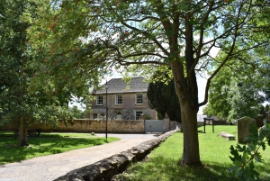 パブでのランチを含む、プライベートなダウントン アビー 1 日ツアー