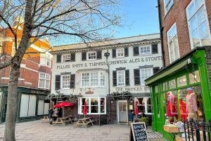 Prywatna wycieczka czarną taksówką po miejscach filmowania Teda Lasso