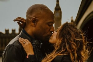 Christmas in London Romantic Photoshoot In Iconic Landmarks