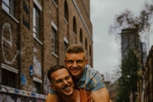 Christmas in London Romantic Photoshoot In Iconic Landmarks