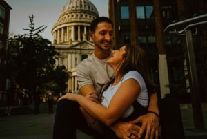 Christmas in London Romantic Photoshoot In Iconic Landmarks