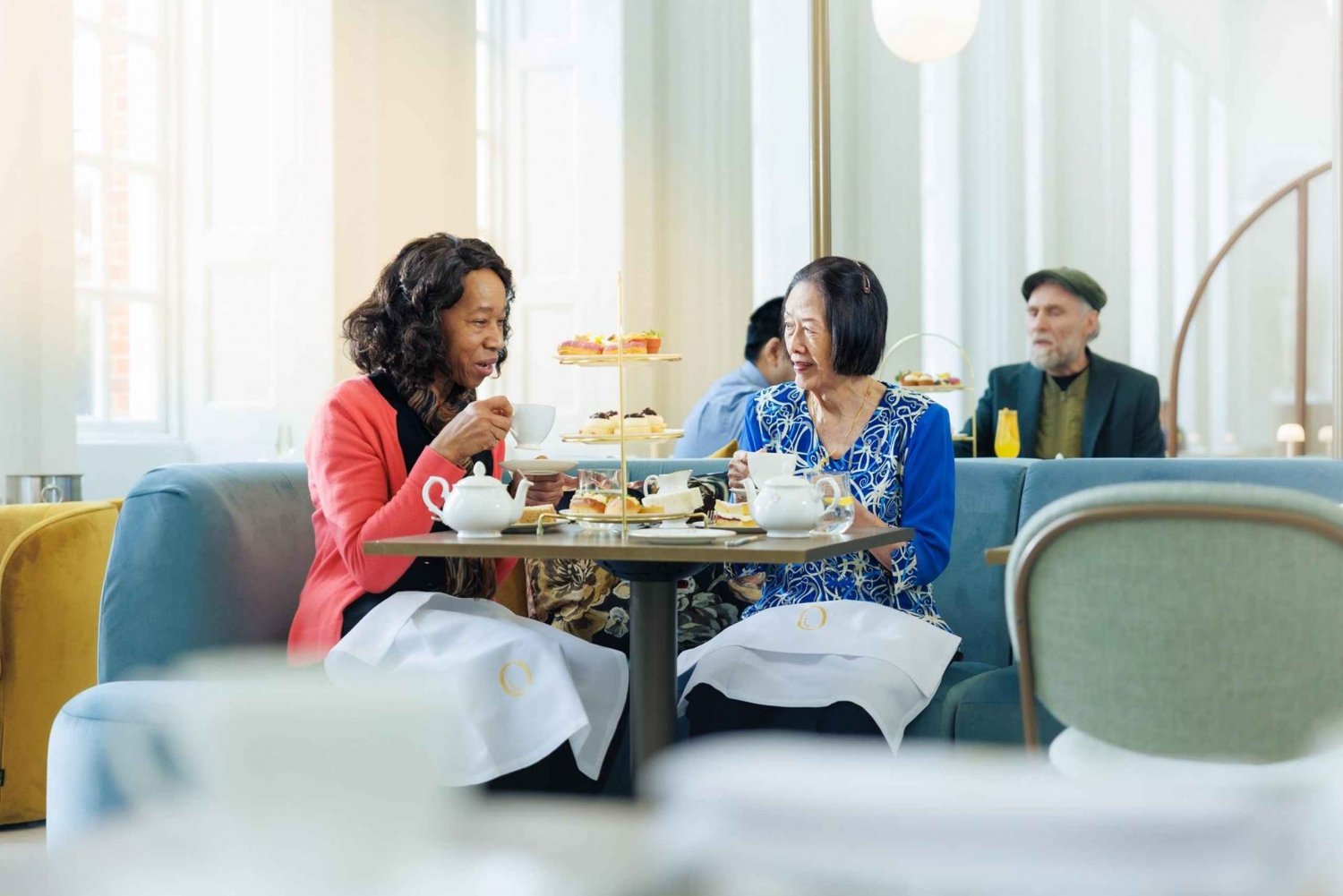 London: Kensington Palace Tour, Guard Change & Afternoon Tea